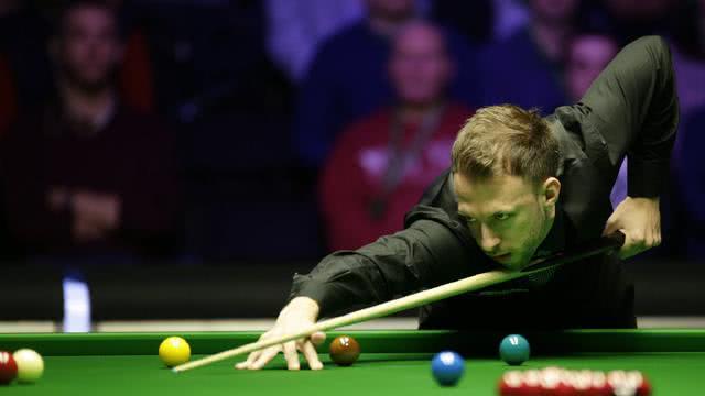 博球场寒冷 博球场寒冷