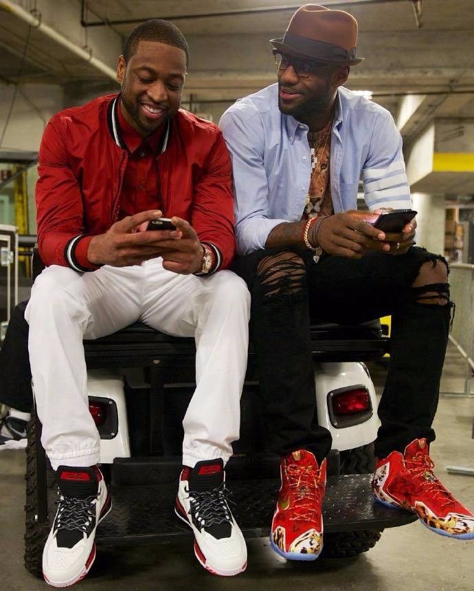 左边锋反斜 左边锋反斜